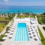 Курортный комплекс Kassandra Palace Seaside 5*