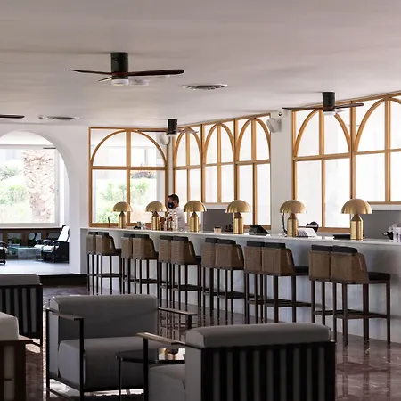 리조트 Kassandra Palace Seaside