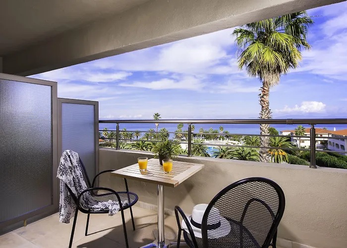 אתר נופש Kassandra Palace Seaside